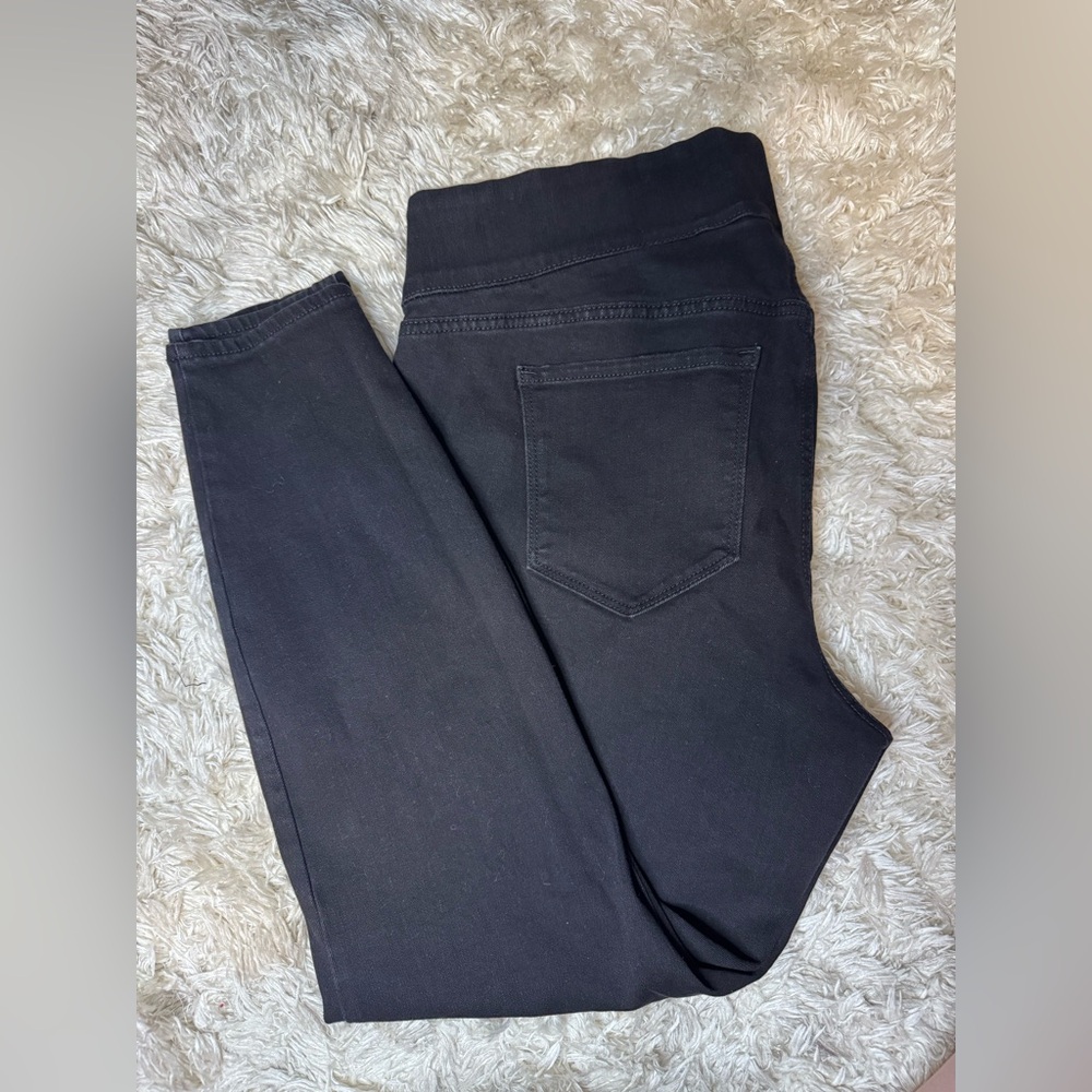 Old Navy Women's Black Jeggings - Picture 5 of 10